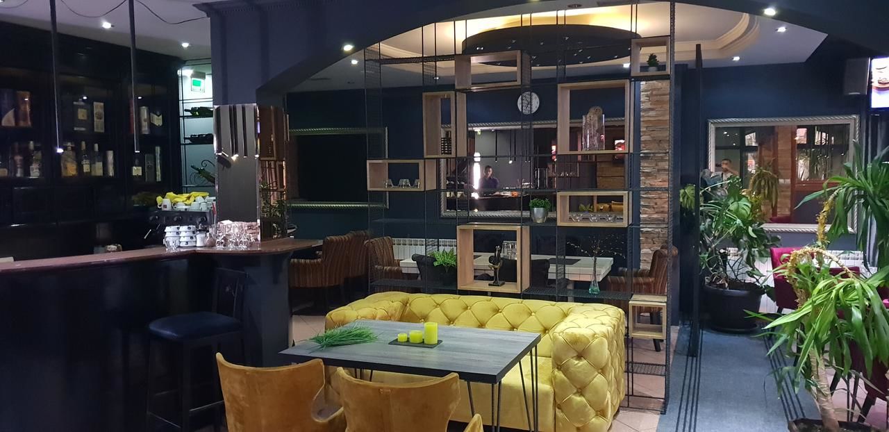 Отель Hotel S Беране-4