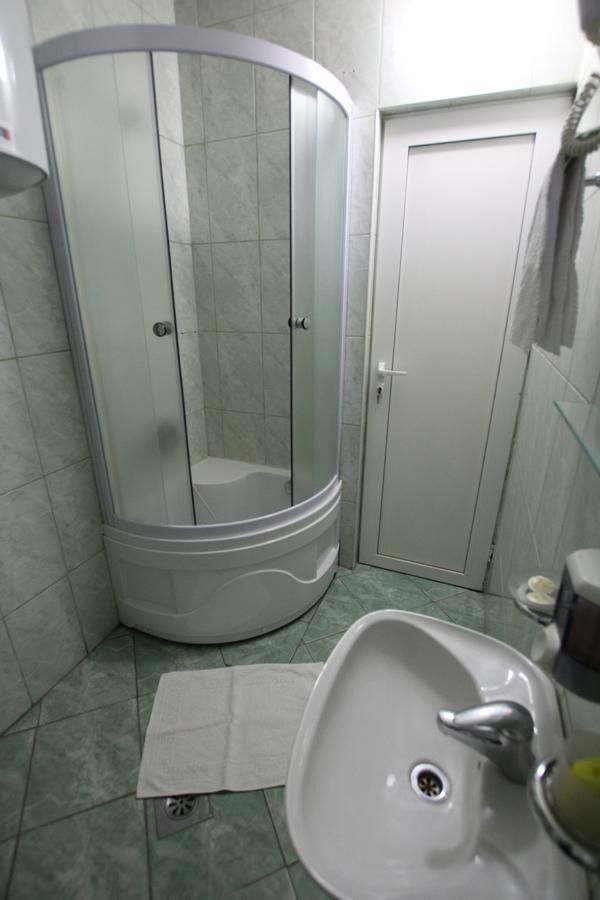Отель Hotel S Беране-41