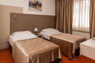 Отель Hotel S Беране Двухместный номер с 1 кроватью или 2 отдельными кроватями-3