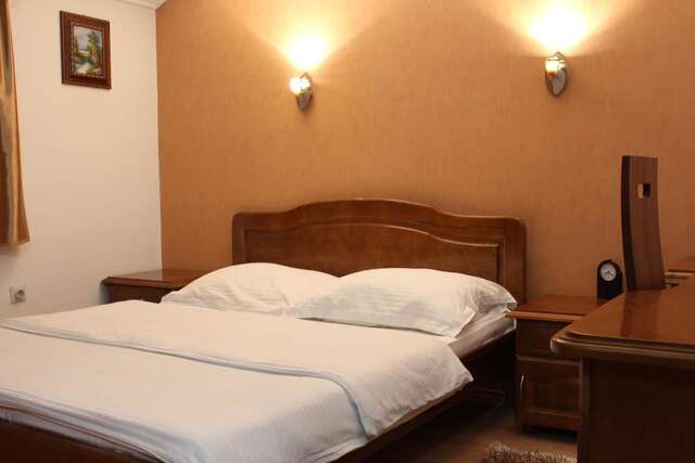 Отель Hotel S Беране-38